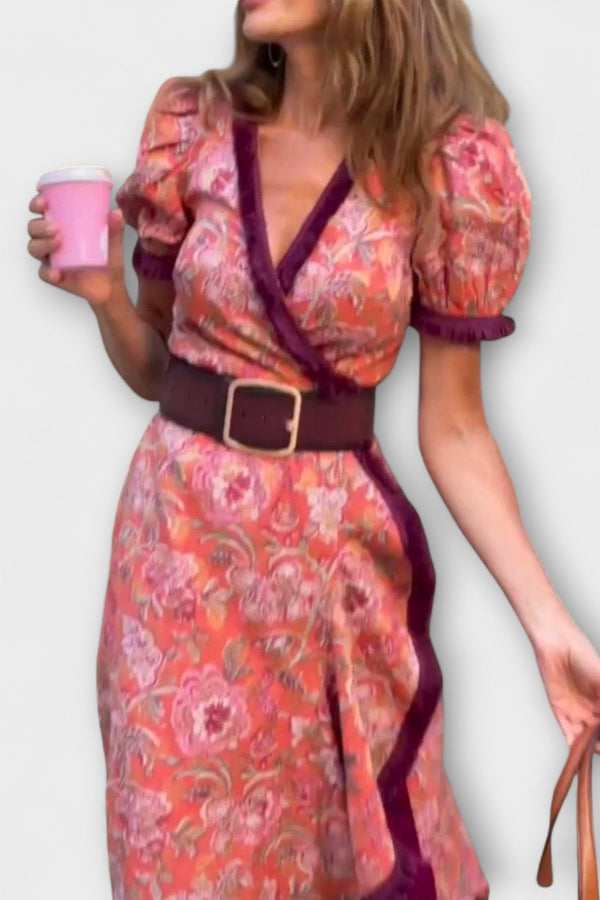 Elegantes Rosa Maxi-Kleid mit kurzen Ärmeln