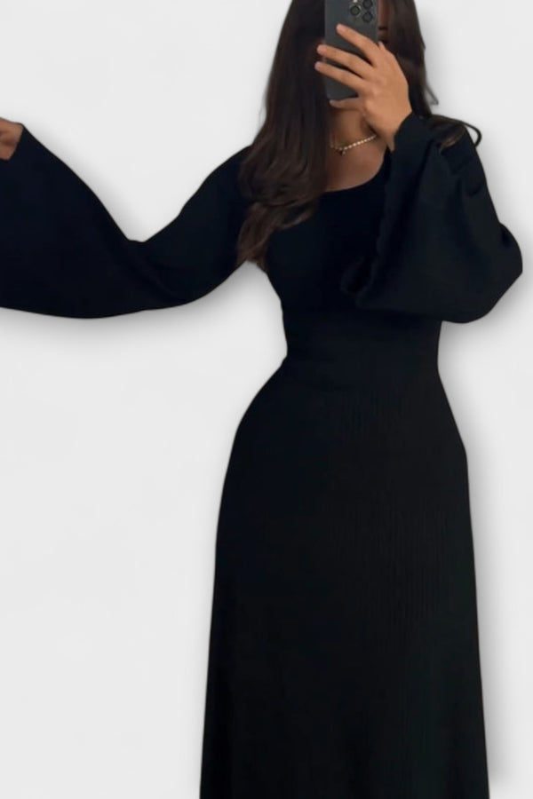 Jocelyn - Schickes Strickkleid mit Taillendetail