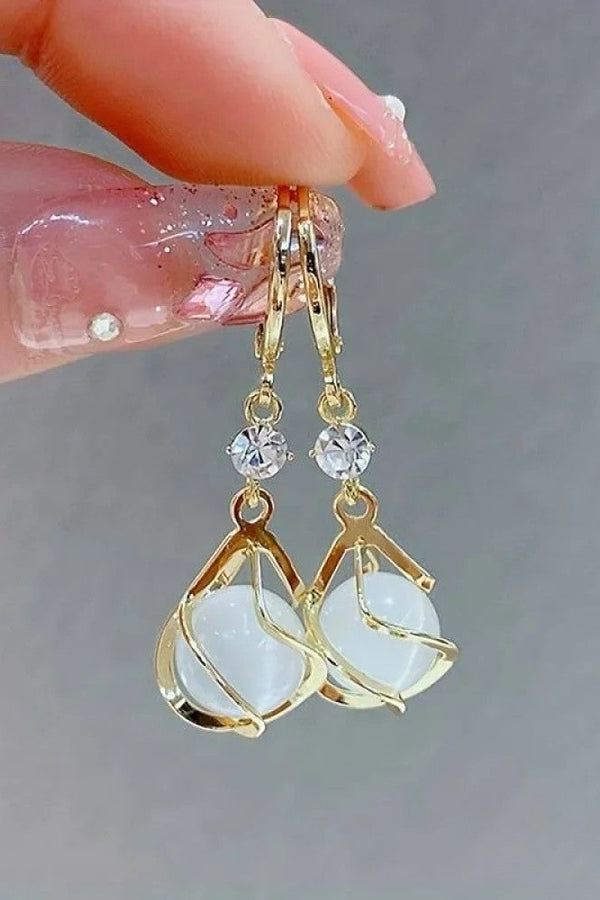 Antike Weißer Opal Gold Drop Ohrringe