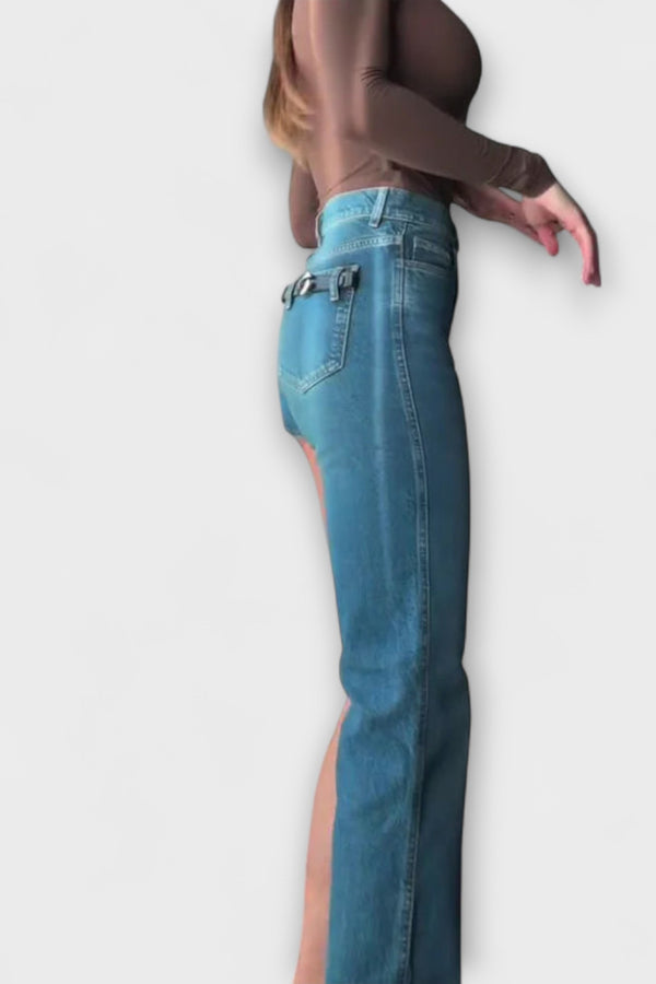 Astra - Trendige asymmetrische Denim-Shorts mit einem Schulterträger