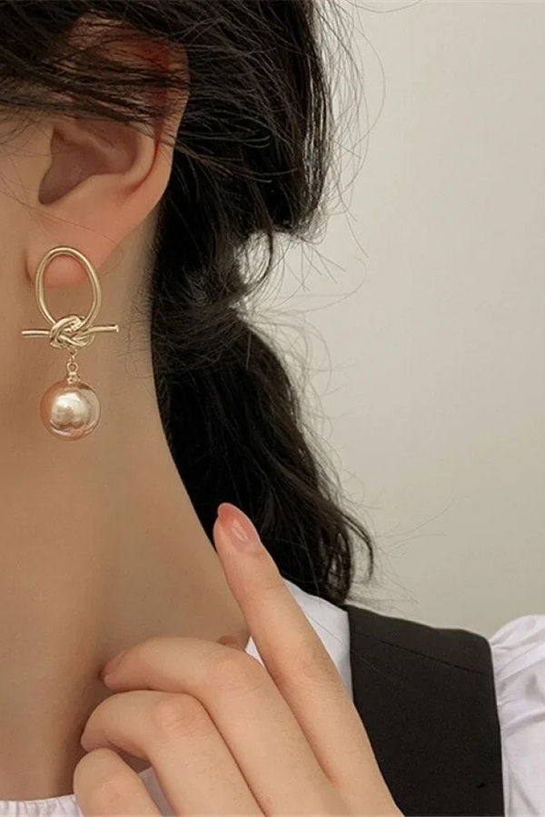 Goldene Perlen Loop-Ohrringe