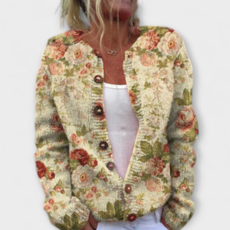 Leya – Verspielter Strick im Blumendesign