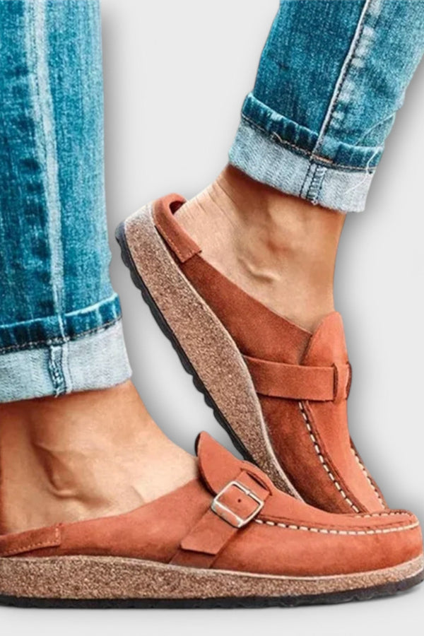 Orthopädische Damenmokassins mit Zierschnalle