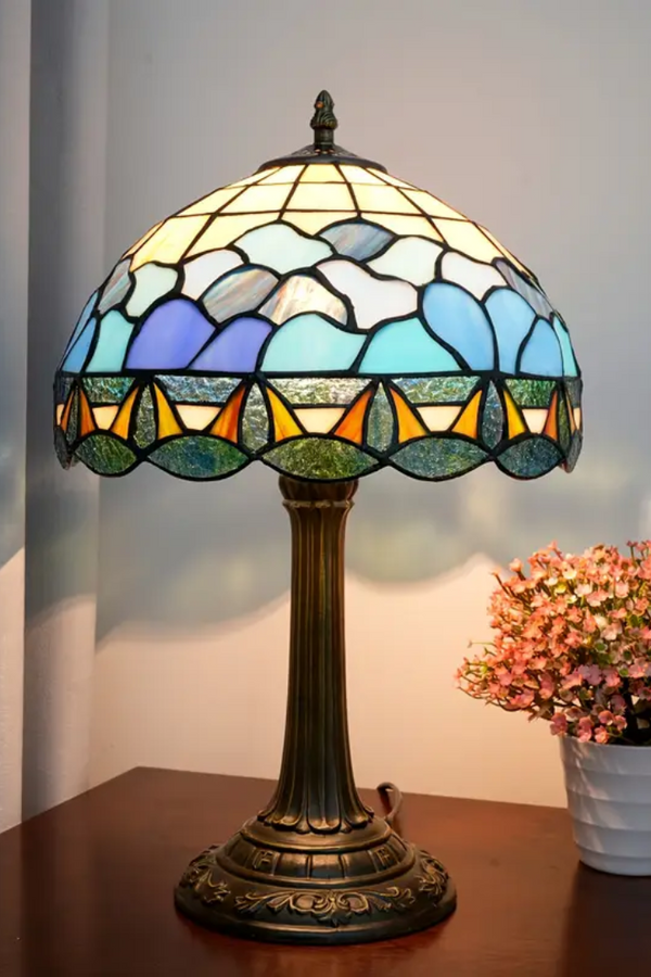 Lebendige Lampe im Rosendesign