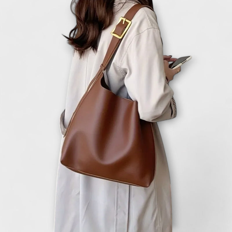 Lora. – Elegante Lederschultertasche