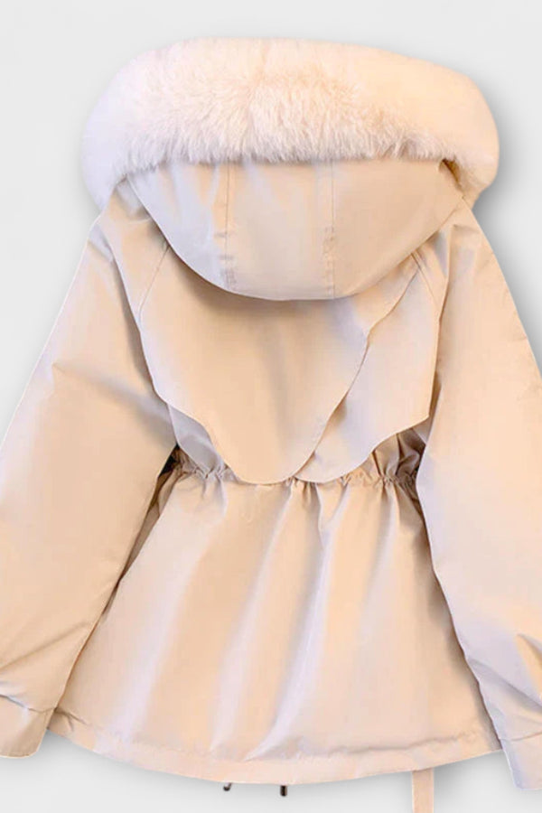 Bela - Elegante Winterjacke Brévine mit Pelzkragen